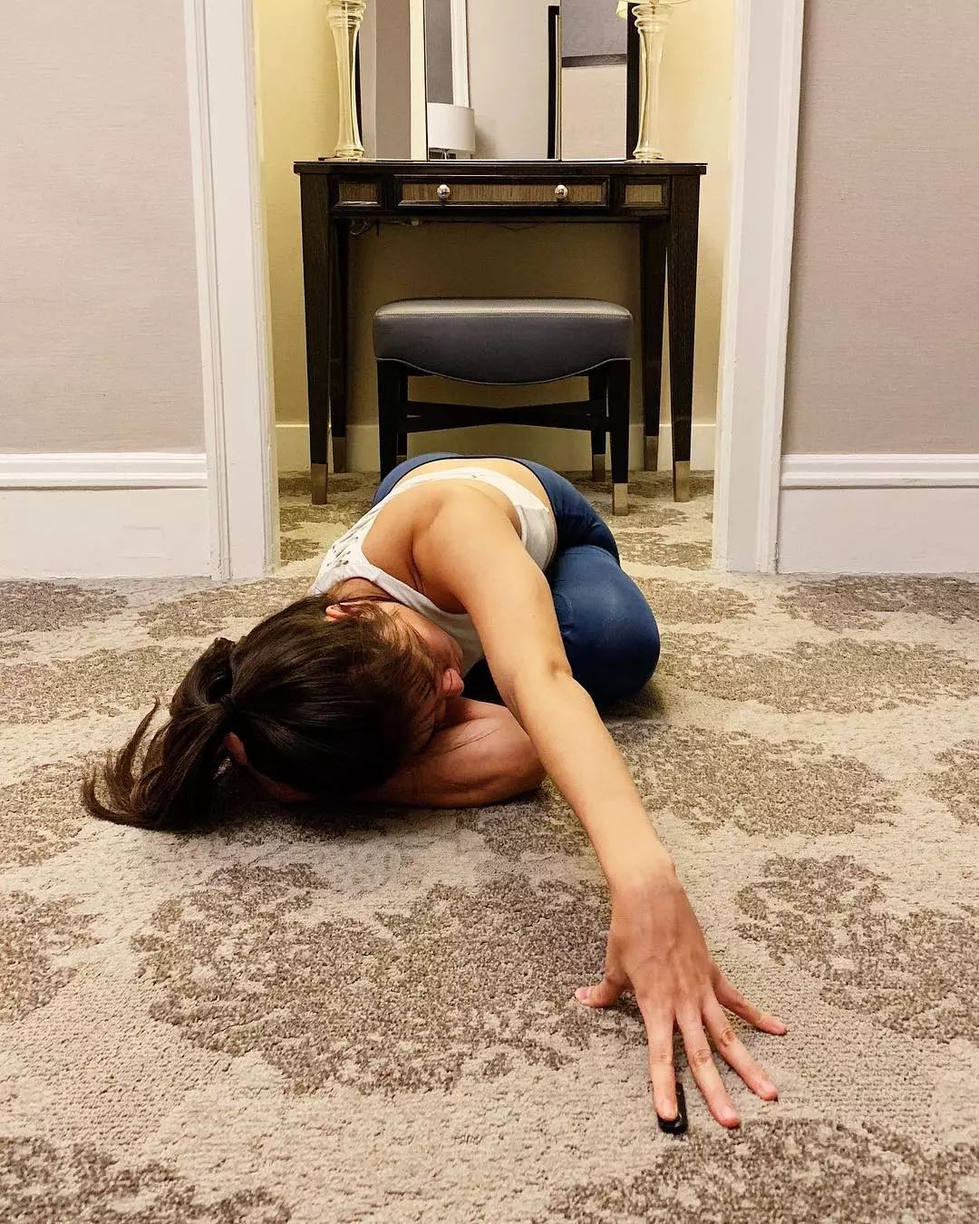 腰间盘突出很严重?放心,除了吃药,你还可以瑜伽改善腰间盘