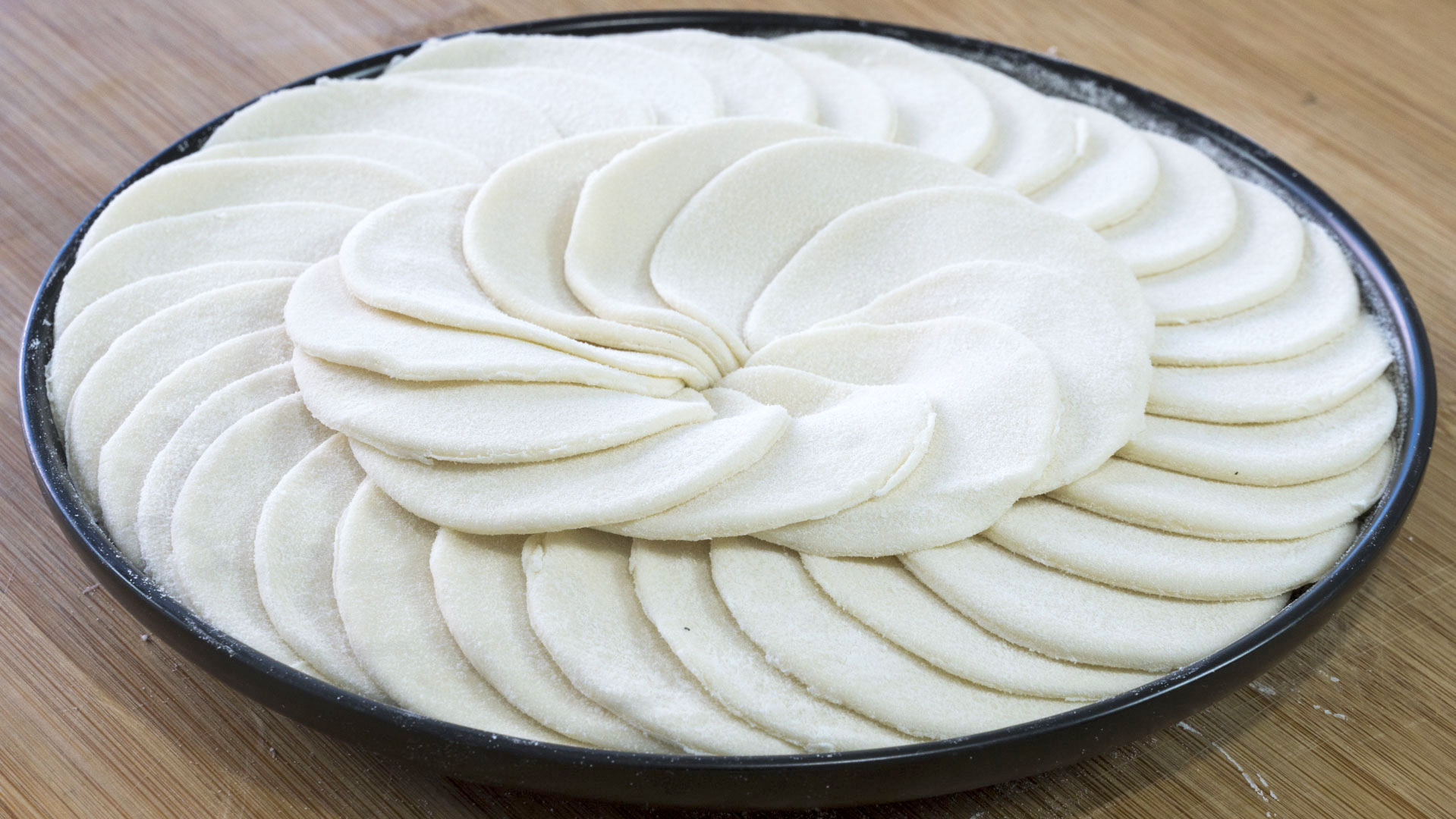 两种彩色饺子皮的多种做法,饺子皮的10种做法大全集