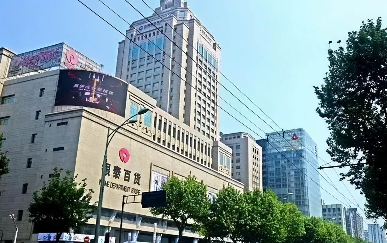 年销52亿，杭州第三！这个商场凭什么？