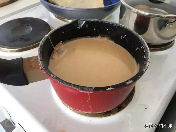 奶茶制作方法家庭焦糖奶茶,做最简单的奶茶不可以是焦糖奶茶
