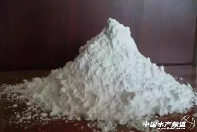 石灰在水产养殖中起到什么作用呢,石灰对水产养殖作用有哪些好处