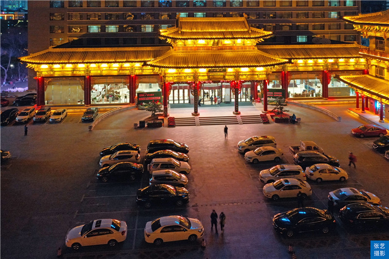 太原有座明清古建风格酒店，曾是山西贡院旧址，吸引游客打卡拍照