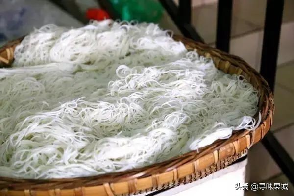 5元的南充乡镇米粉店,南充市5元米粉