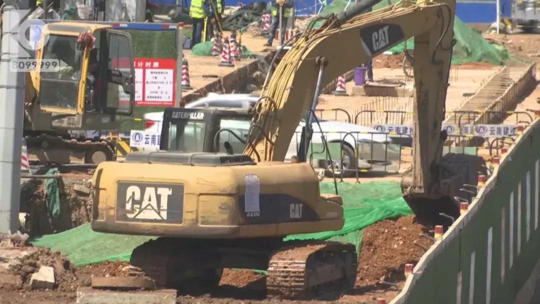 调整路口红绿灯的通告,禁止左右转的路口左转了怎么处罚