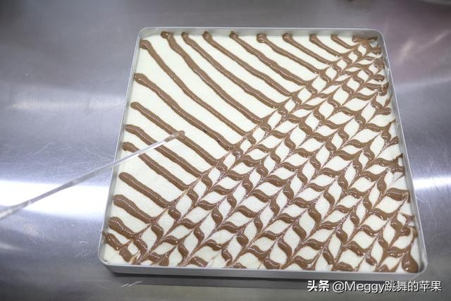 5个鸡蛋的蛋糕烤几分钟,一个鸡蛋烤箱烤蛋糕