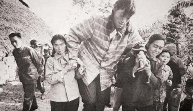 湖南14岁篮球少女,14岁女孩身高2米26加入中国女篮