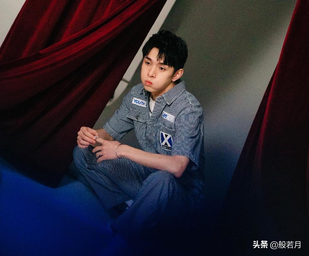 李佳琦其实一直在种草珠宝，你们有发现吗？