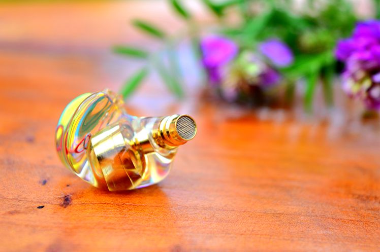 锦瑟香也tfzessence入耳式测评,锦瑟香也tfzlive3pro耳机测评