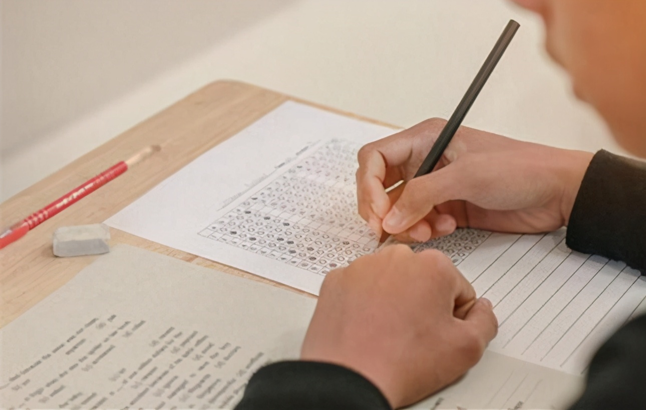 铁饭碗专科招聘,适合学生报考的国家编制铁饭碗