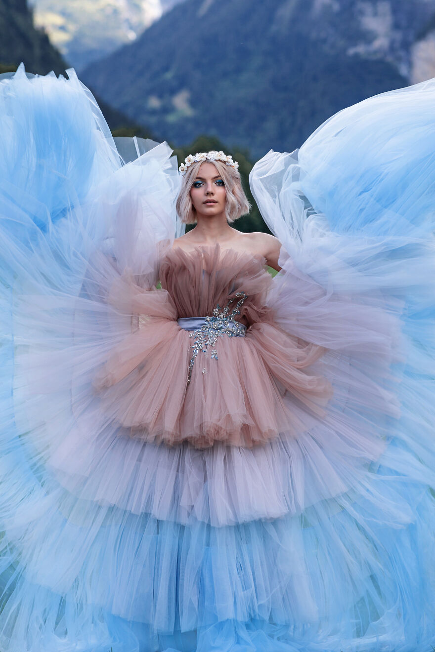 瑞士少女峰山下夜晚,瑞士少女峰半山腰小镇视频