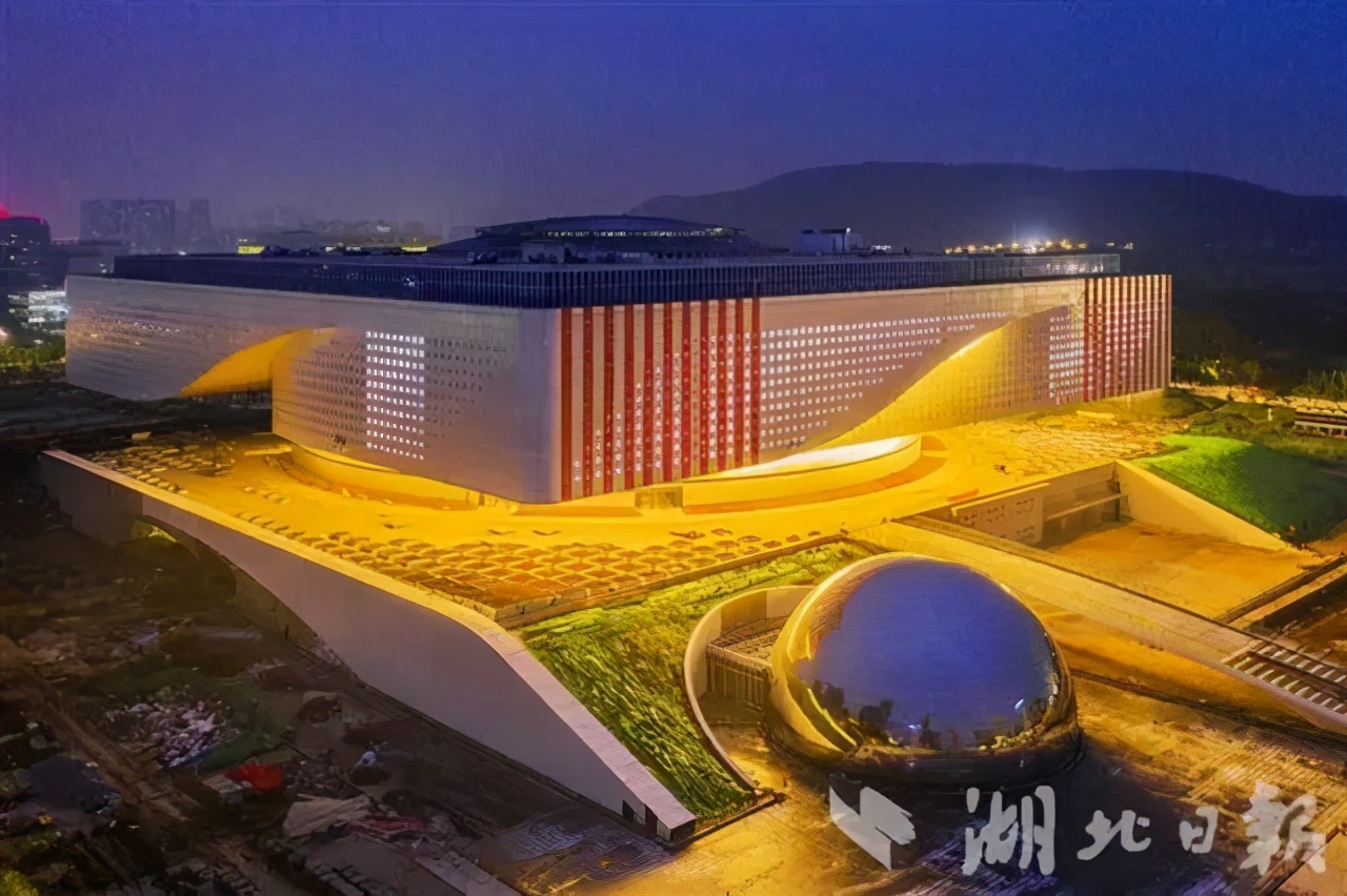 开挂了！比肩世界的爆款区域利好多到数不清！一般人已高攀不起