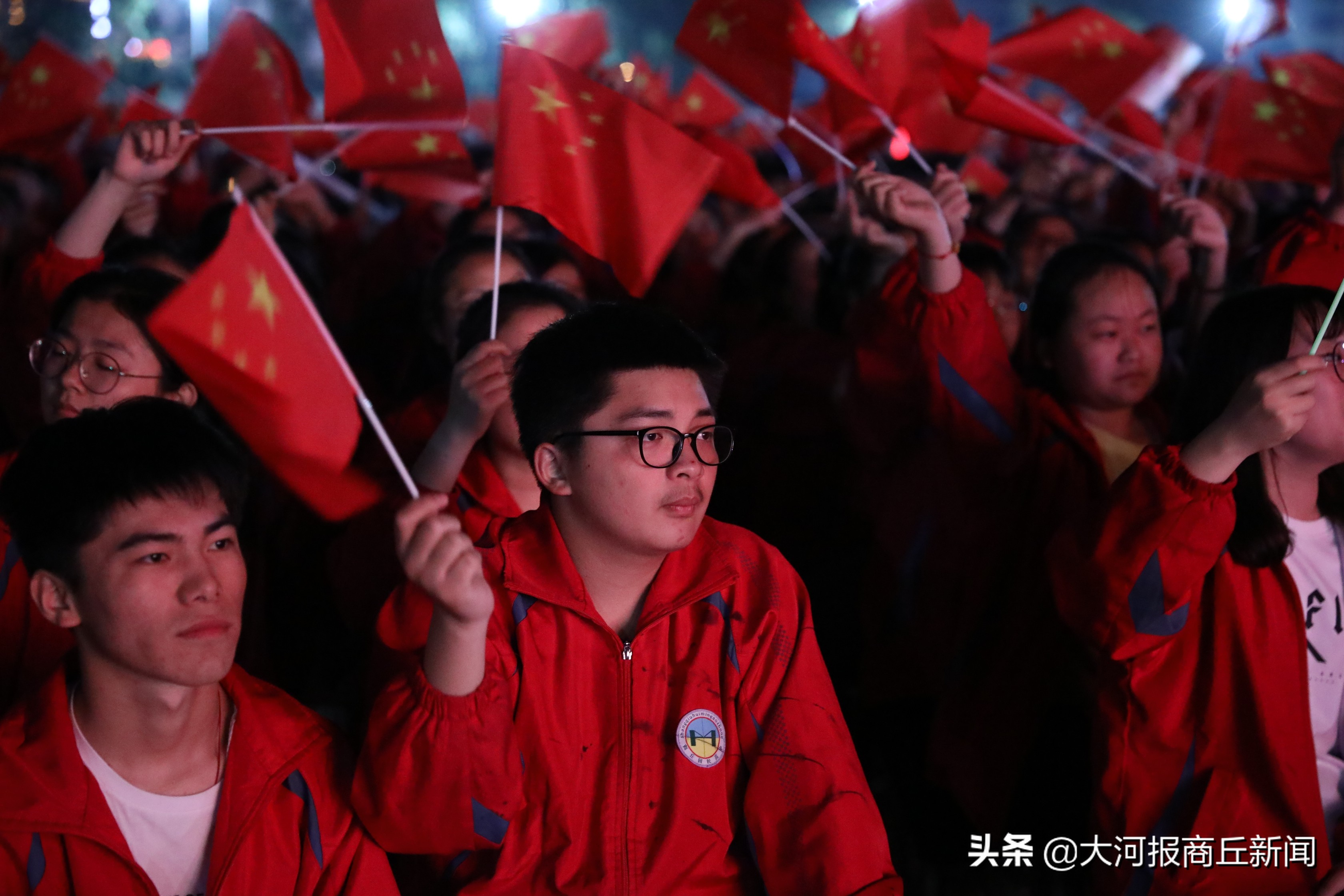 青春心向*党**建功新时代商丘市回民中学举行五四青年周文艺汇演