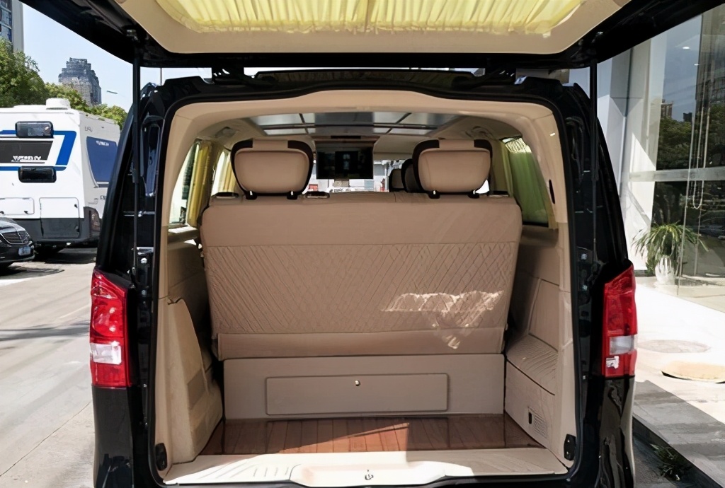 奔驰威霆四驱七座2022款落地价,2020款新一代奔驰威霆上市时间