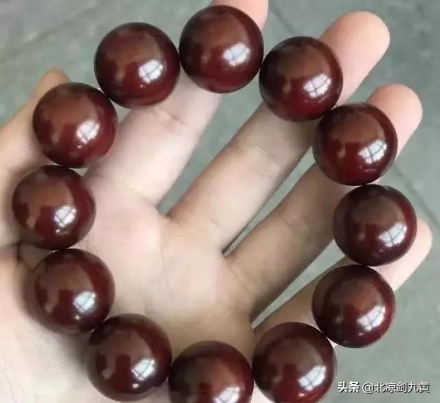 便宜的小叶紫檀没有盘玩价值,文玩几十的小叶紫檀是真的不