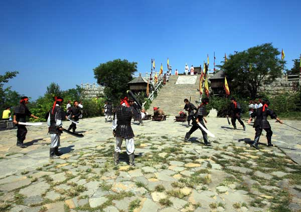 山东天上王城旅游攻略,沂水天上王城和沂蒙山
