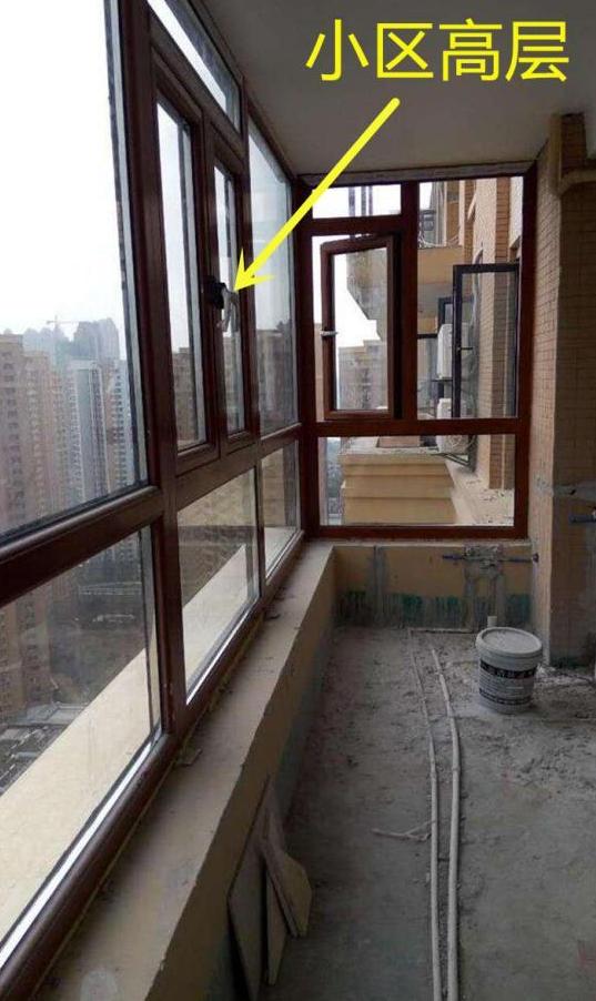 封阳台玻璃选高透还是低透,封阳台用的玻璃好坏有什么差别