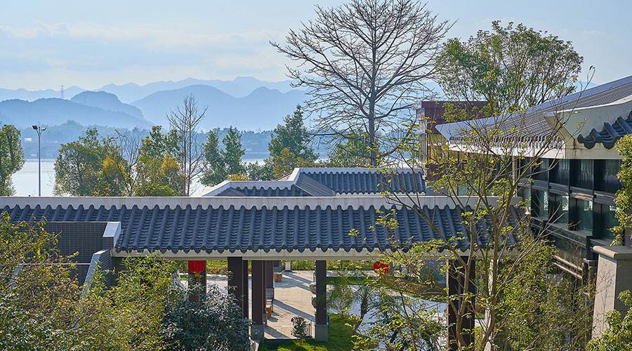 隐藏在英德一座微派风格的酒店—一幅灵动与纸上的古邑国画