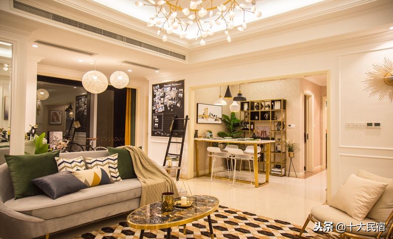 苏州东方之门最高级公寓,苏州东山风景最好的民宿前十名