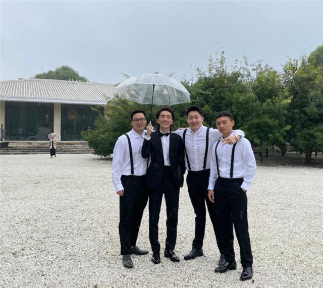 余霜和管泽元一起解说世界杯,余霜管泽元欧洲杯