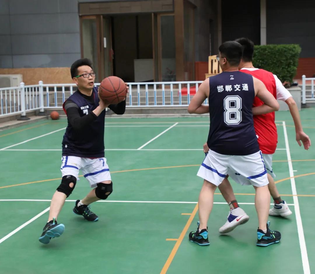 高燃时刻来袭，邯郸市交通运输局以特有方式庆祝五四青年节