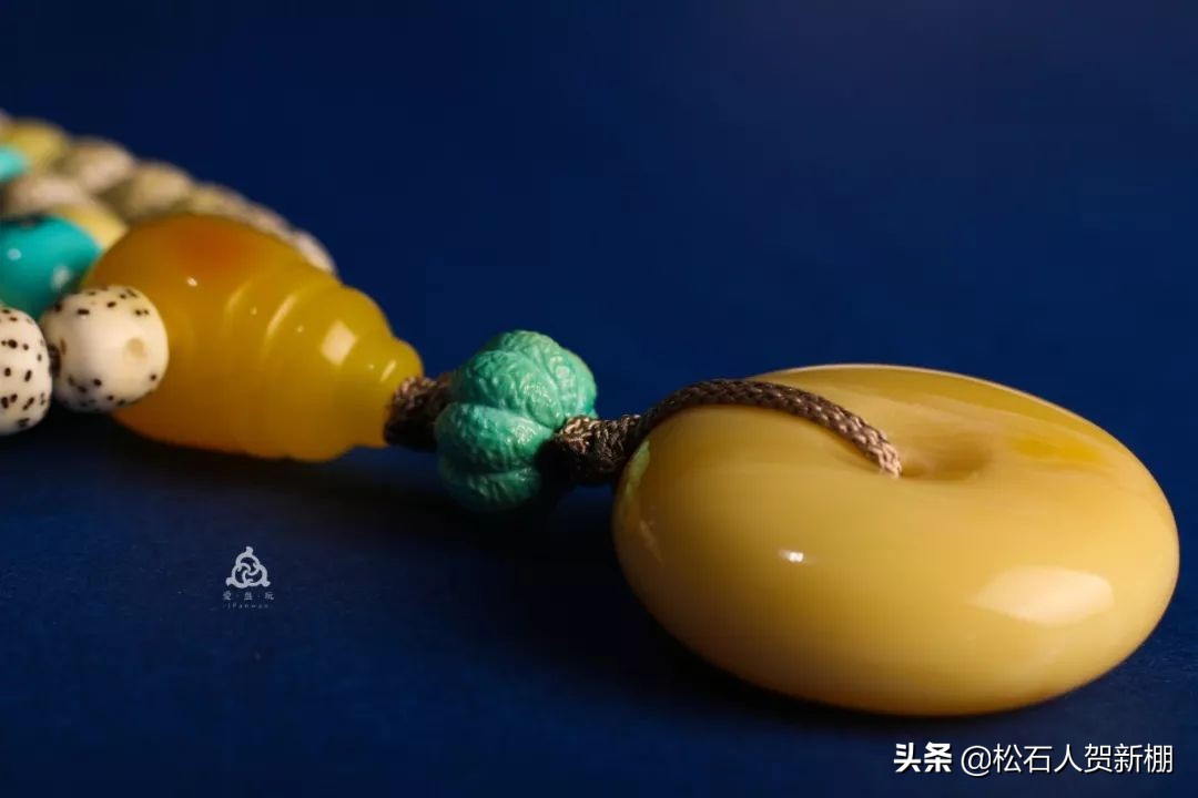 最容易盘出包浆的手串,盘玩包浆后变黑的文玩