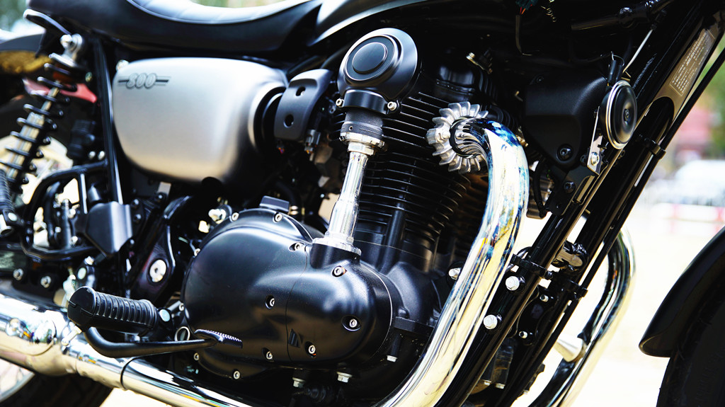 川崎z900rs与w800对比,川崎w800深度评测