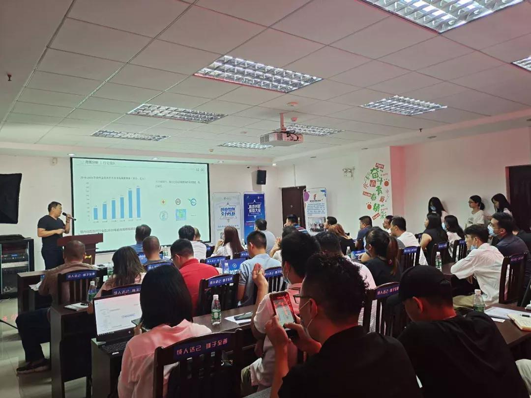 鍥尯涓婚娲诲姩,鍥尯浼佷笟娲诲姩