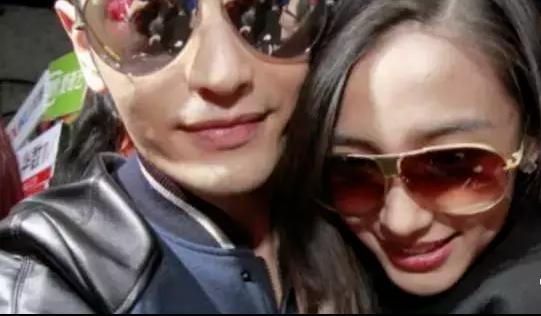 杨颖黄晓明最开始照片,杨颖靠黄晓明火的前后