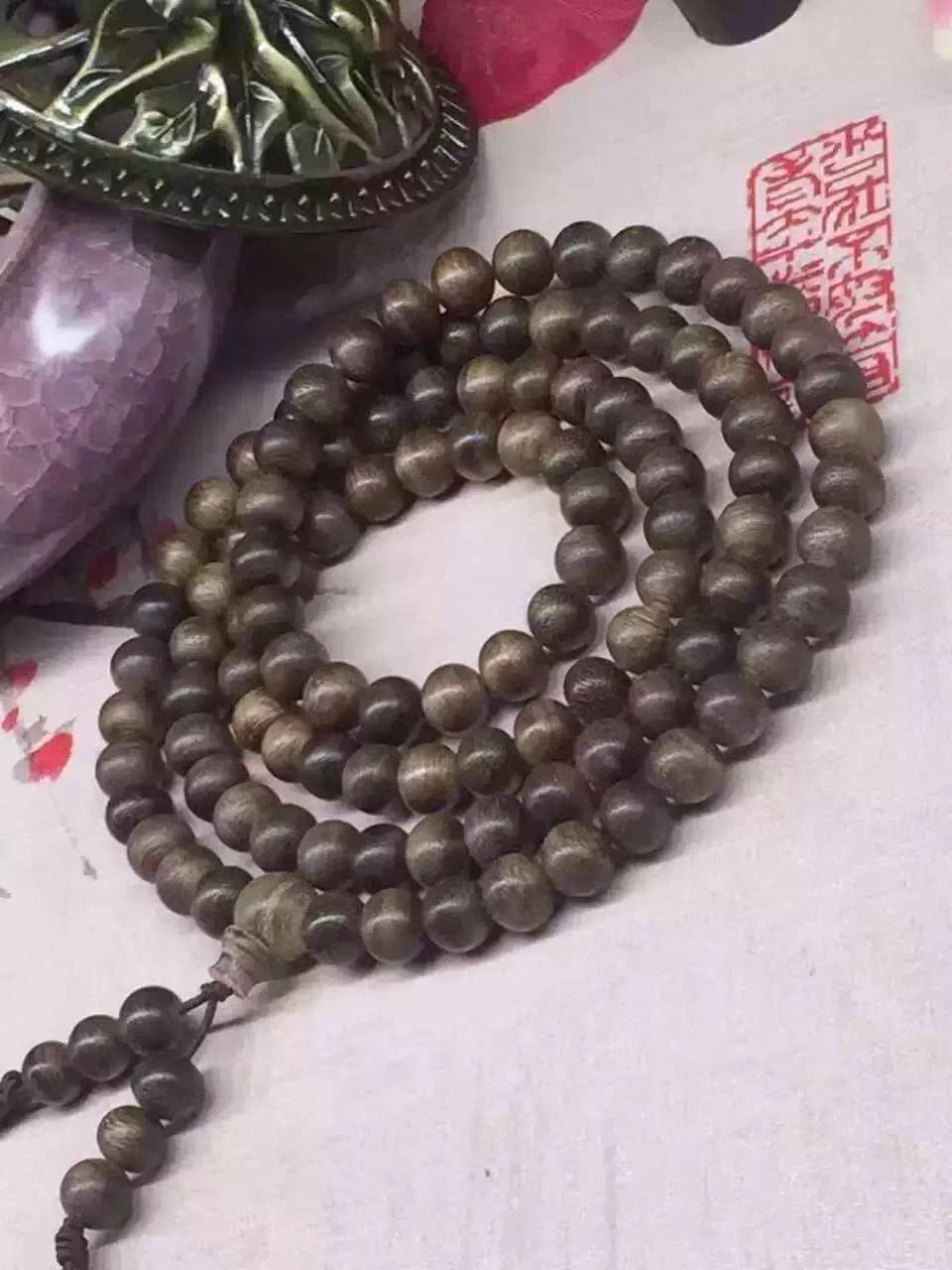 佩戴沉香手串可以抽烟吗,降香沉香手串怎样佩戴