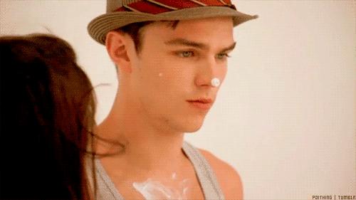 做完光子嫩肤后需要注意事项,做完光子嫩肤注意这三点