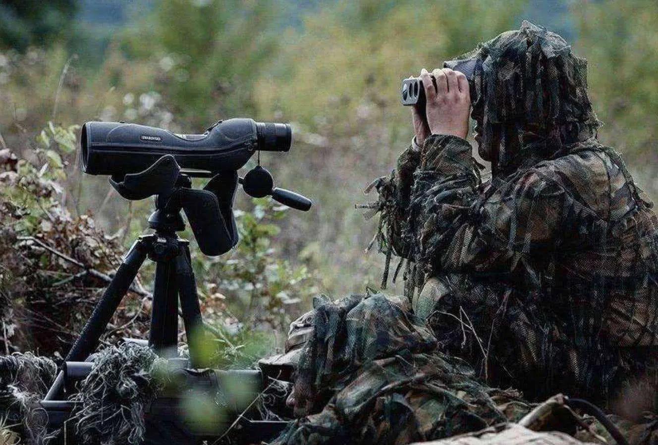 *击狙**手观察目标方法与射程估计