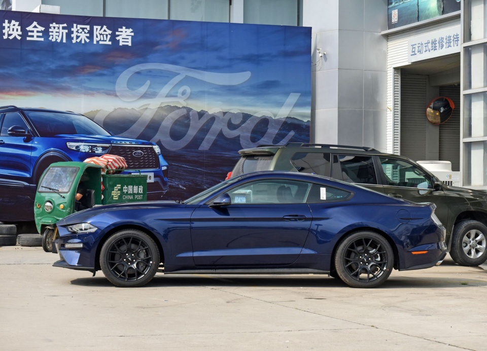 离梦想最近的跑车野马,福特野马mach-e长续航后驱se