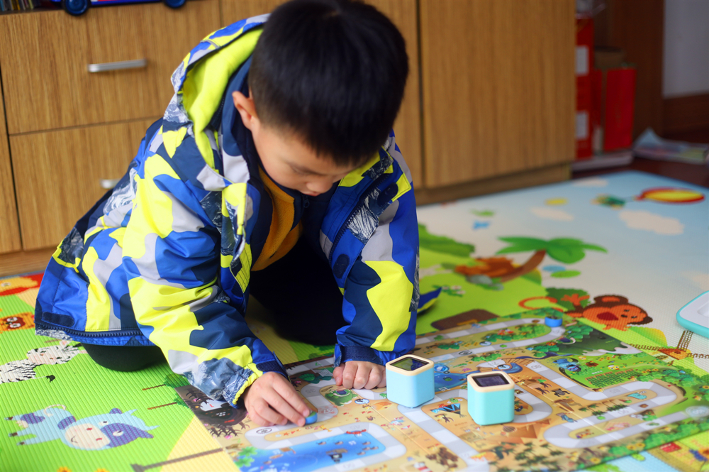 小木机器人,儿童小型机器人玩具