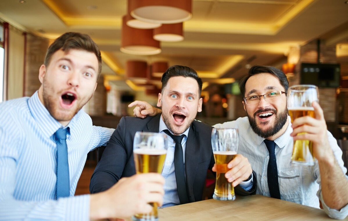 喝水5分钟就尿尿是怎么回事,喝水四十分钟就尿