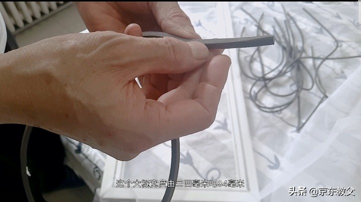 下拉式隐形纱窗如何更换窗纱,不锈钢纱窗怎么更换里面钢网