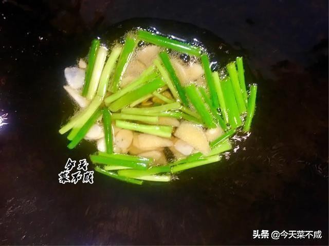 花蛤吐沙放香油是真的吗,花蛤怎么吐沙干净放香油