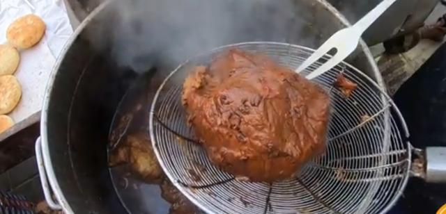 路边摊牛肉饼利润,牛肉饼10元3个