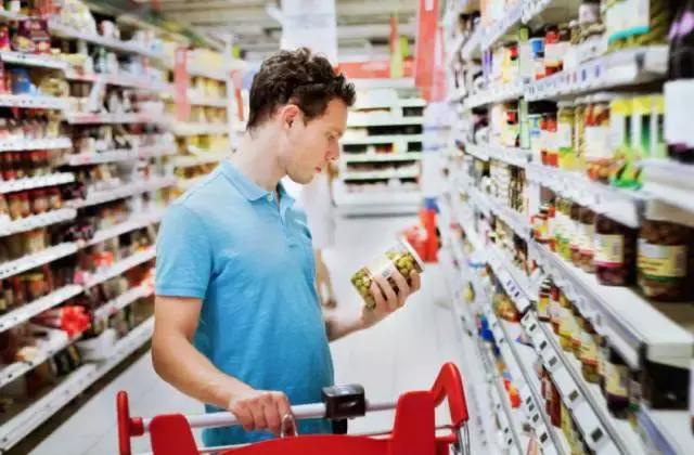 食物过期了还能吃吗视频,食物过期了能喝吗