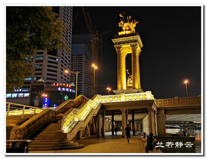 夜幕下的天津海河，美爆了