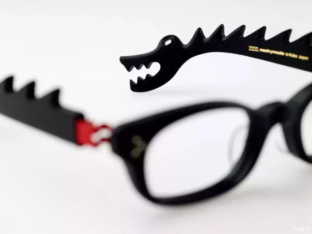 太阳镜最佳戴法,智能穿戴太阳镜