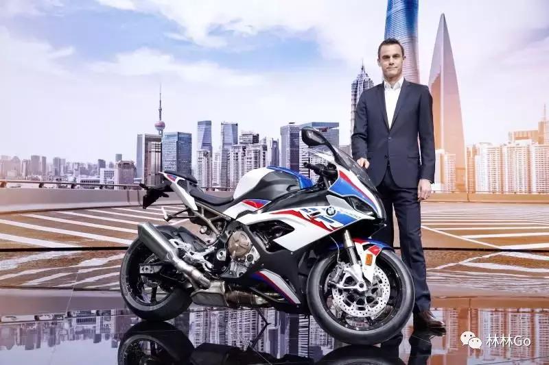 S1000RR摩托车新增M套件，BMW两款拳头产品重拳出击！
