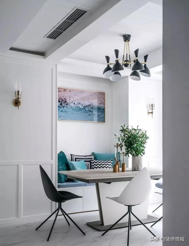 进门就是客餐厅一体卡座设计,餐厅全卡座设计效果图