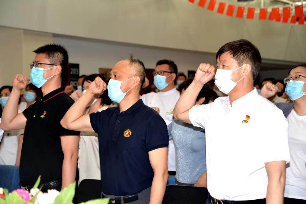 澶ц繛搴嗙寤哄厷100鍛ㄥ勾,杈藉畞浣曟皬鍖诲闄㈠簡寤哄厷鐧惧勾