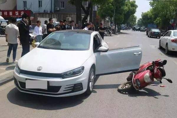 开车不小心撞到人是犯罪吗,开车差点撞到人要理赔吗