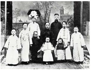 清朝末年的格格们的结局,清朝最后一个格格隐姓埋名