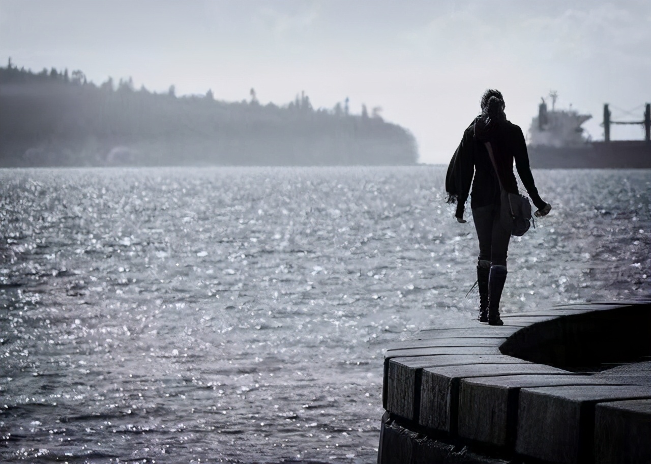 分手后放不下女人怎么办,分手后放不下另一个人怎么办