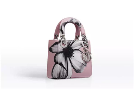 包包选择搭配,秋冬包包怎么挑选好看