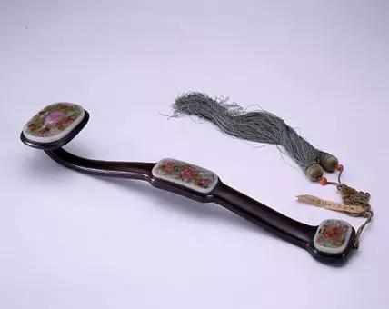 古人挠痒神器，一柄在握，岁美人和