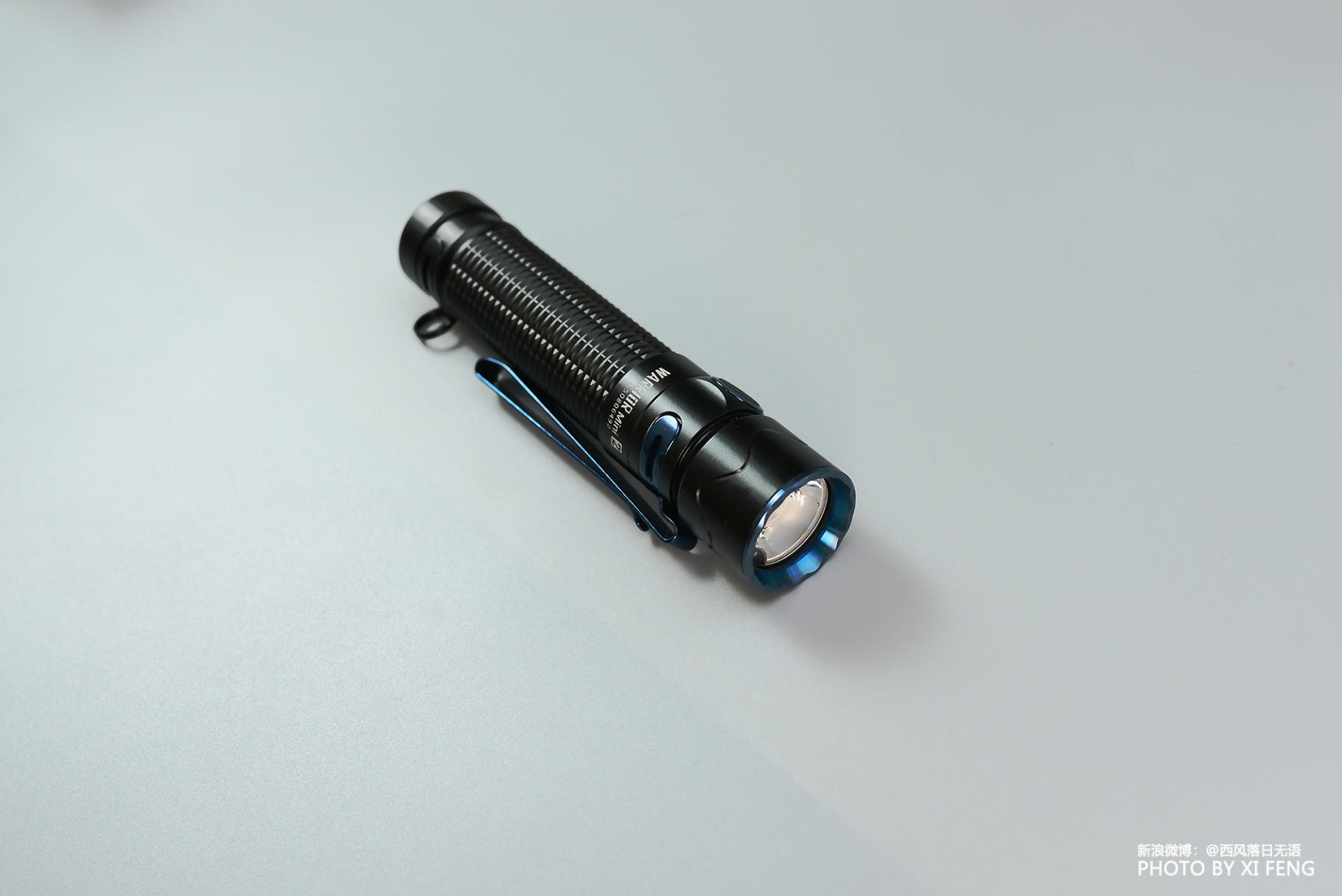 入坑战术手电,老司机推荐了OlightWarriormini2