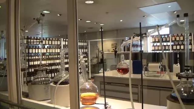 昆明官渡区格拉斯香水小镇,格拉斯香水小镇风景